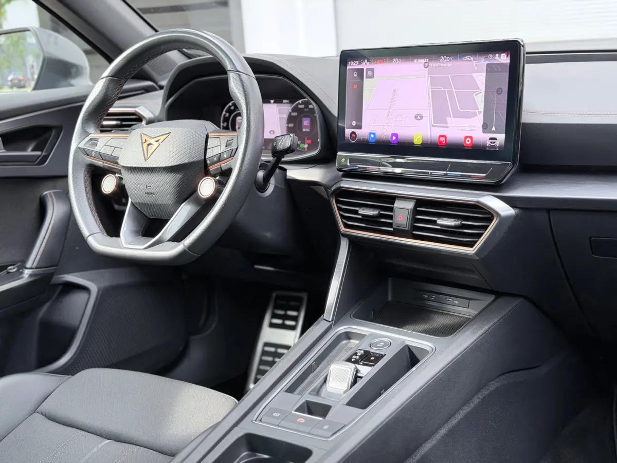 2.0 TSI 4DRIVE Pano/Camera/Sfeer