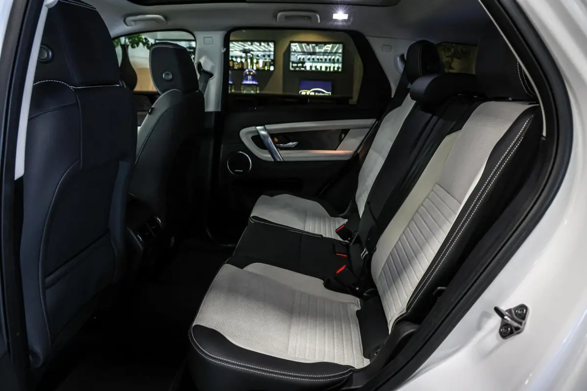 P300e 1.5 R-Dynamic HSE|Pano|HUD