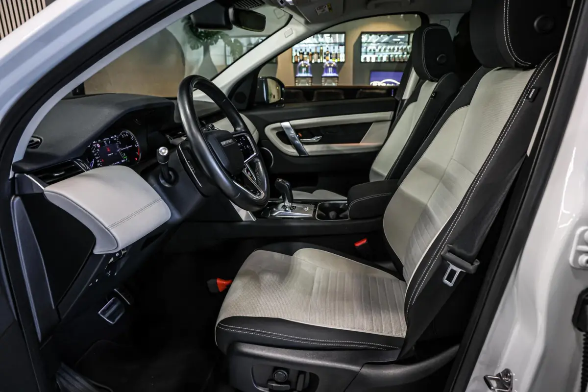 P300e 1.5 R-Dynamic HSE|Pano|HUD