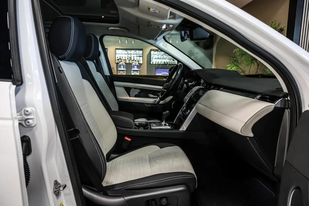 P300e 1.5 R-Dynamic HSE|Pano|HUD