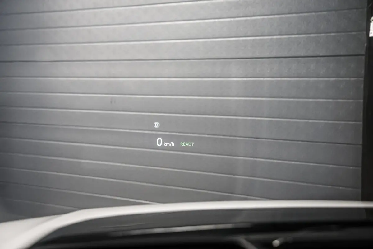 P300e 1.5 R-Dynamic HSE|Pano|HUD