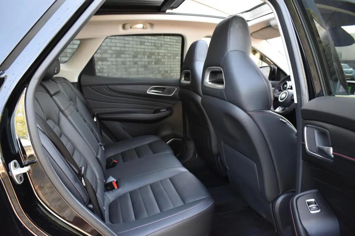 1.5 TGDI Luxury Plug In Hybrid PANORAMADAK/LEDER/DODE HOEK DET./VOL!/ETC.!