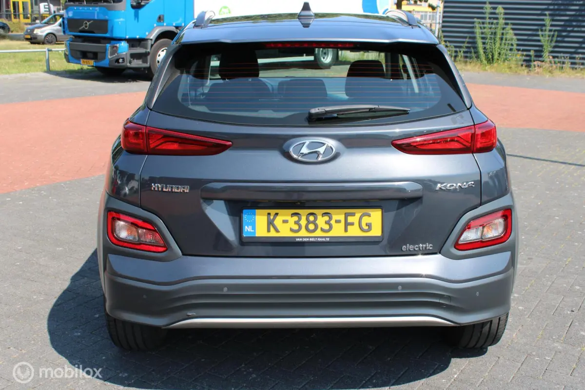 EV Comfort 64 kWh, 3 fase, Navi/App connect, Pdc + camera, Cruise, Clima, Keyless entry/go