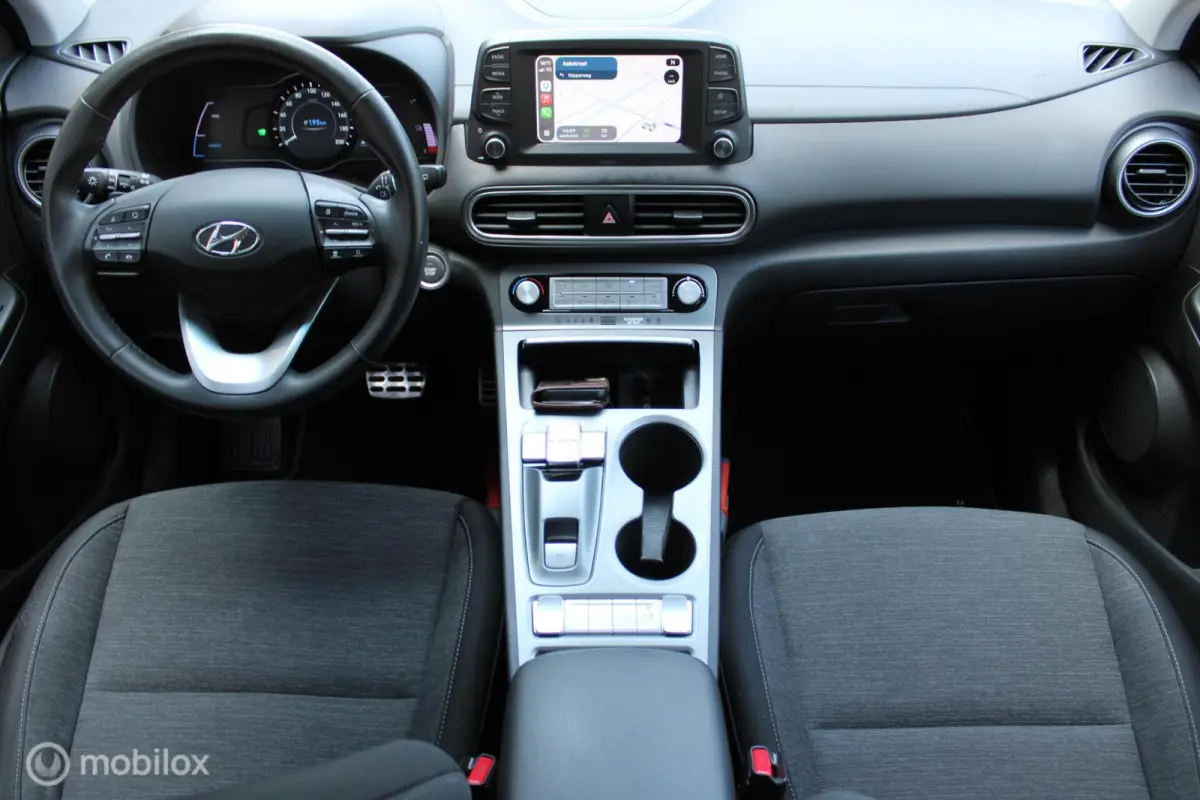 EV Comfort 64 kWh, 3 fase, Navi/App connect, Pdc + camera, Cruise, Clima, Keyless entry/go
