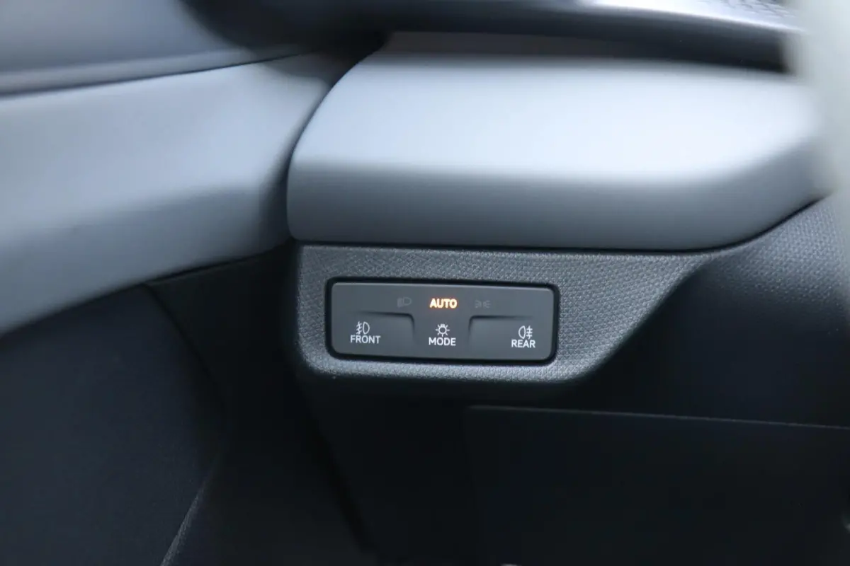 1.5 TSI 204pk e-Hybrid Business | Navigatie | 360 Camera | Stoelverwarming | Memory