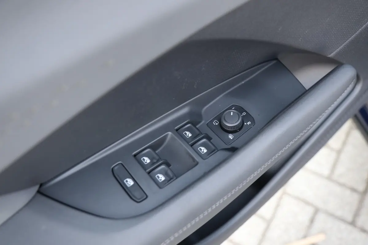 1.5 TSI 204pk e-Hybrid Business | Navigatie | 360 Camera | Stoelverwarming | Memory