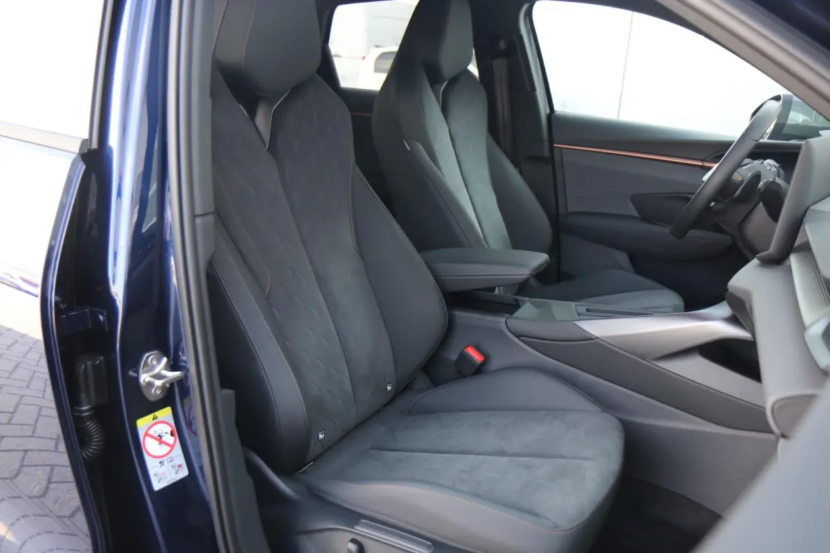 1.5 TSI 204pk e-Hybrid Business | Navigatie | 360 Camera | Stoelverwarming | Memory