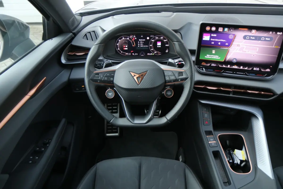 1.5 TSI 204pk e-Hybrid Business | Navigatie | 360 Camera | Stoelverwarming | Memory