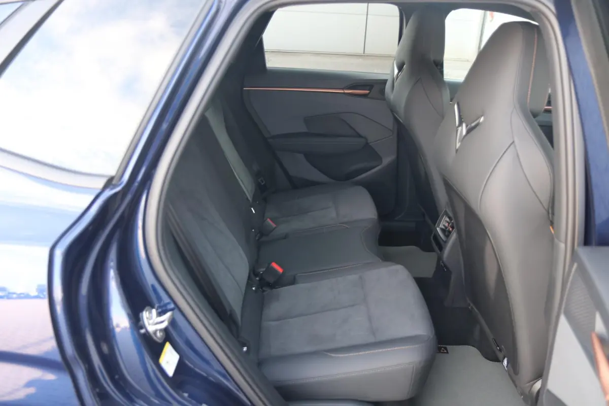 1.5 TSI 204pk e-Hybrid Business | Navigatie | 360 Camera | Stoelverwarming | Memory