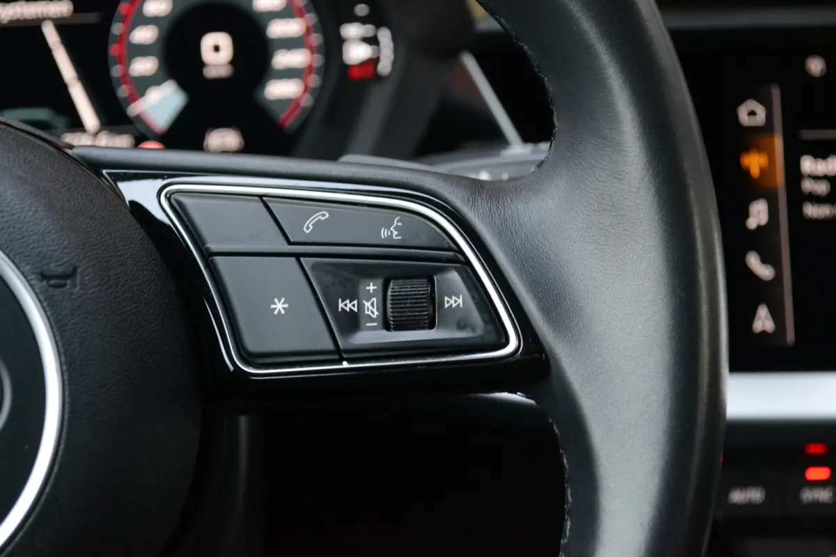 30 TFSI S-Tronic Advanced Sport edition | Trekhaak | Virtual | LED | Carplay/Android Auto | Cruise