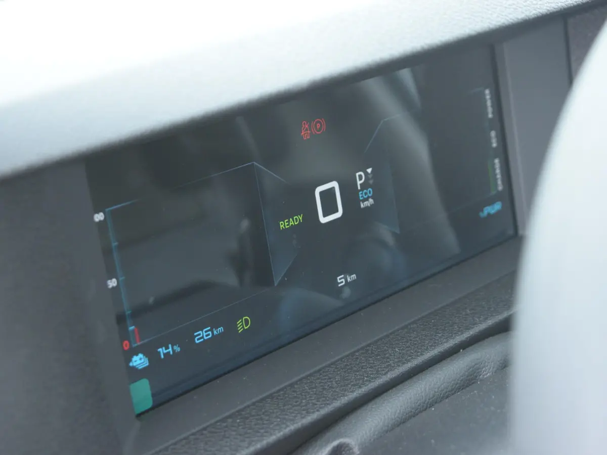 L3 75 kWh | tot 8 jaar garantie | camera | navi incl. Apple Carplay | laadruimtebetimmering | parkeersensoren voor & achter | dodehoek detectie | rijklaarprijs |