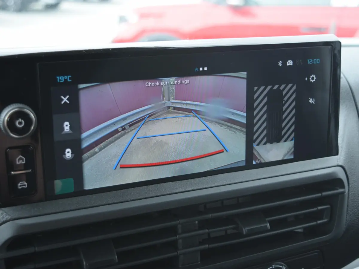 L3 75 kWh | tot 8 jaar garantie | camera | navi incl. Apple Carplay | laadruimtebetimmering | parkeersensoren voor & achter | dodehoek detectie | rijklaarprijs |