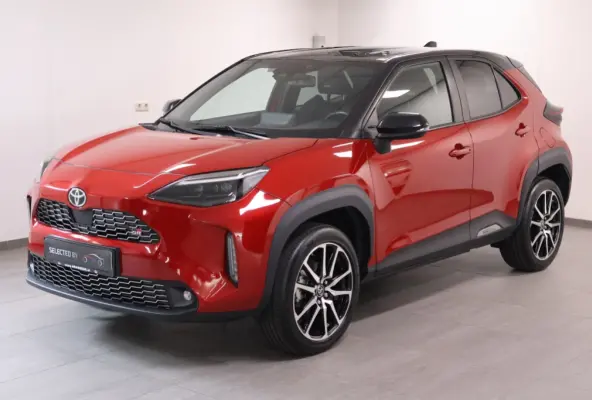 1.5 Hybrid GR Sport | Two-Tone | HUD
