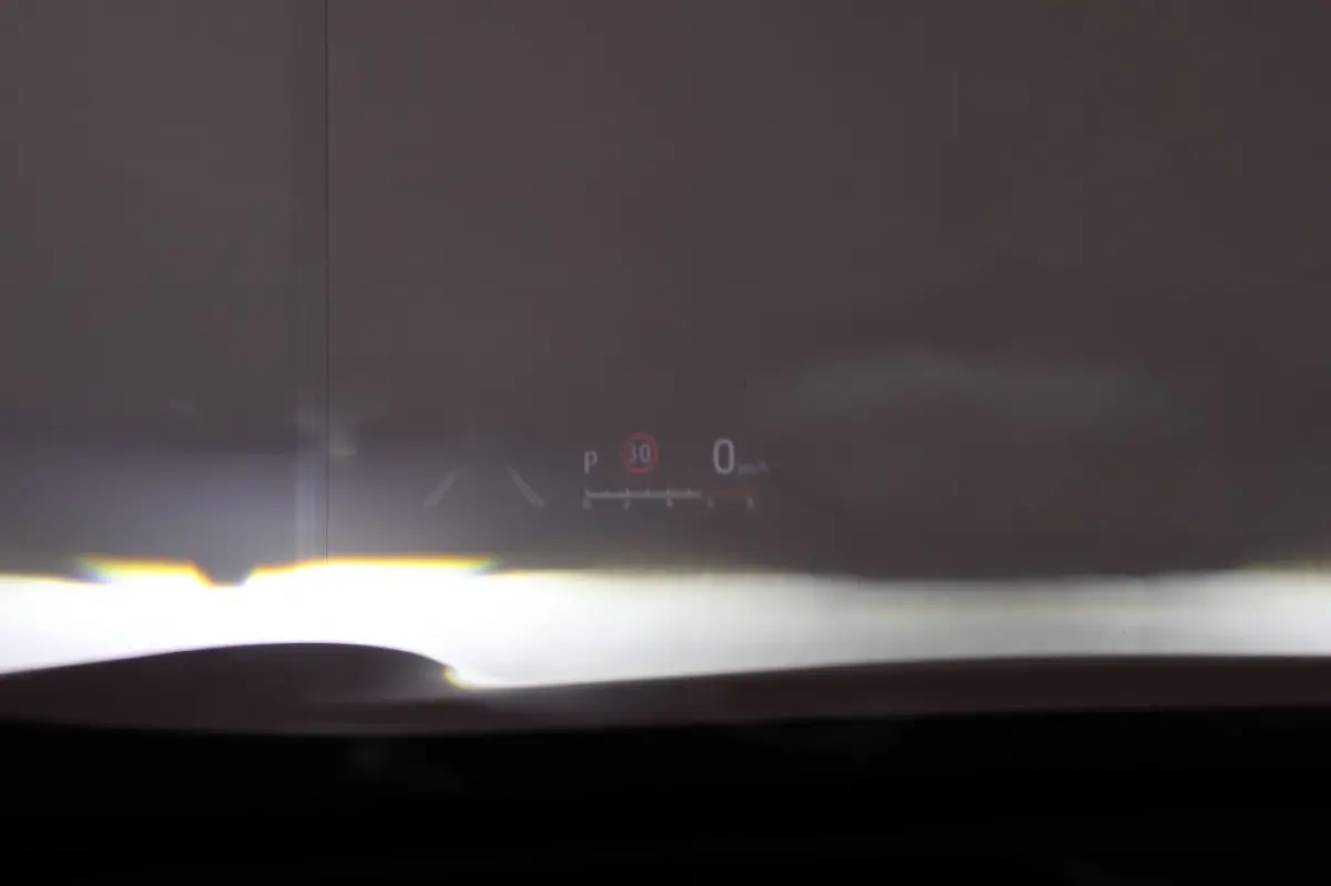 1.5 Hybrid GR Sport | Two-Tone | HUD