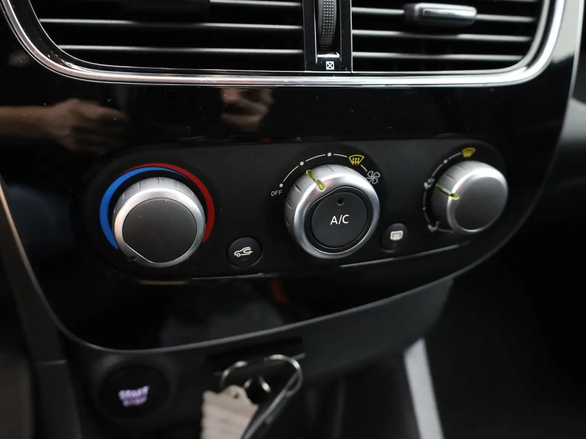 0.9 TCe Limited | Keyless | Parkeersensoren | Prijs Rijklaar!!