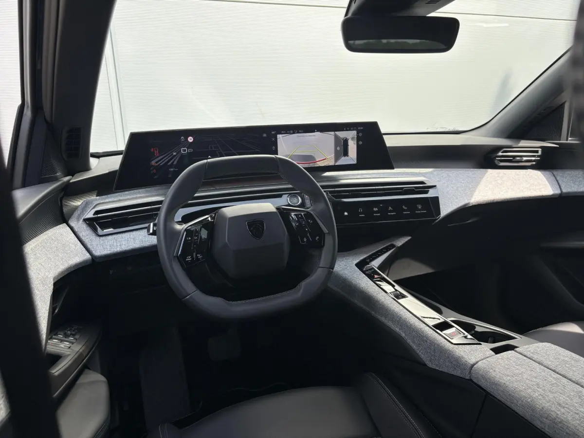 1.2 Hybrid 145 Allure | Stoelverwarming | Camera | Adaptieve Cruise Control | Apple Carplay/Android Auto