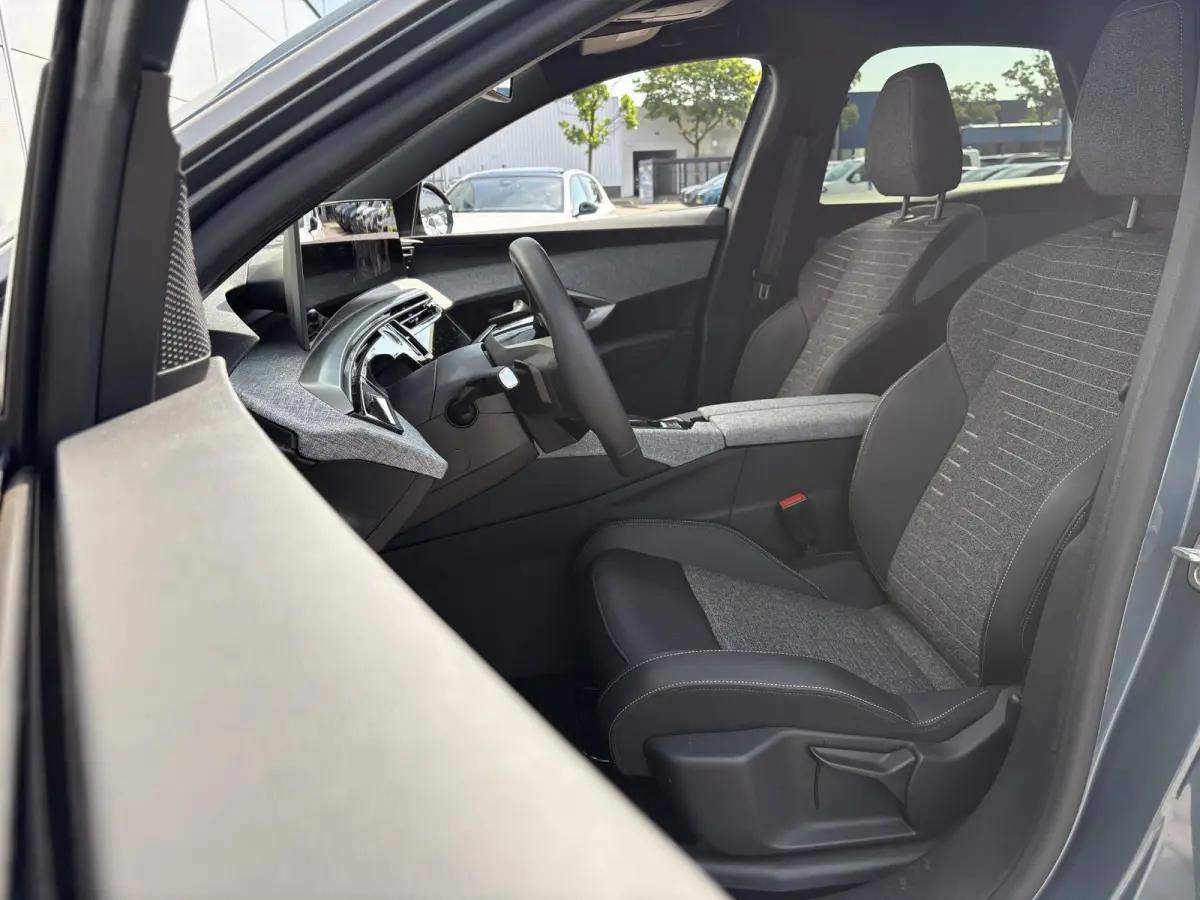 1.2 Hybrid 145 Allure | Stoelverwarming | Camera | Adaptieve Cruise Control | Apple Carplay/Android Auto