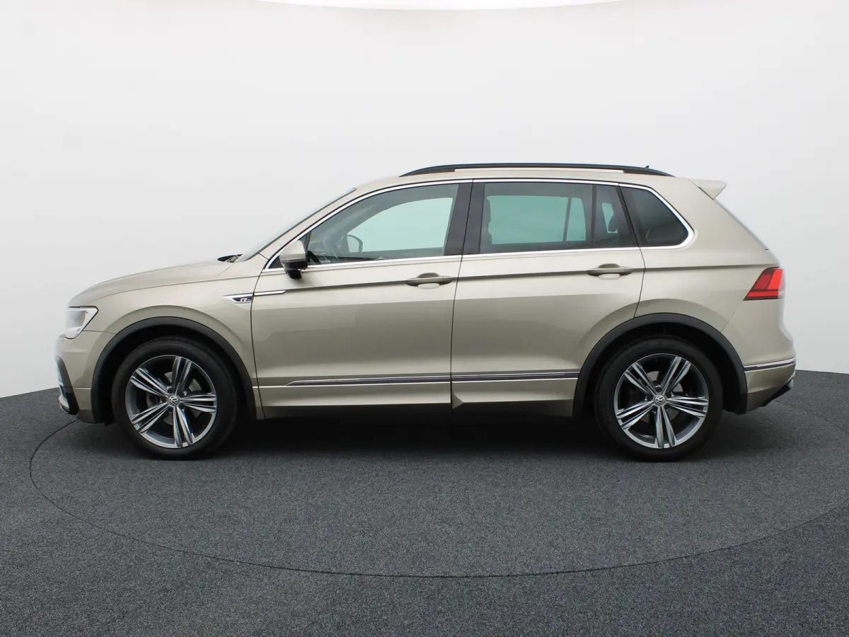 1.4 TSI ACT Highline Business R | 3x R-Line | Camera | Trekhaak | Prijs Rijklaar!!