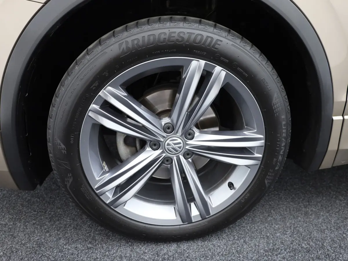 1.4 TSI ACT Highline Business R | 3x R-Line | Camera | Trekhaak | Prijs Rijklaar!!