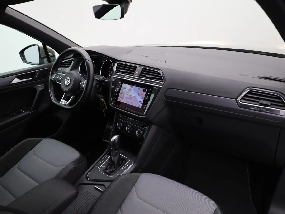1.4 TSI ACT Highline Business R | 3x R-Line | Camera | Trekhaak | Prijs Rijklaar!!