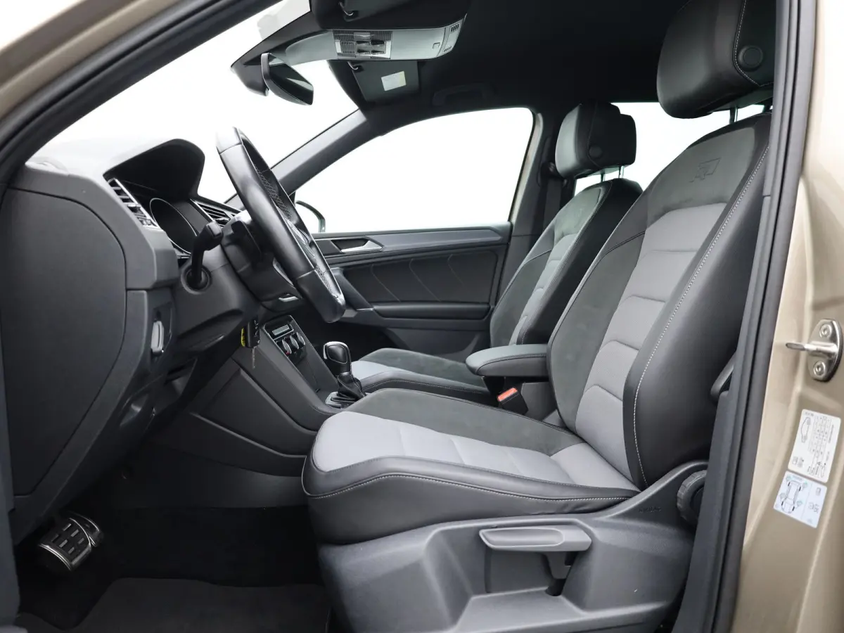 1.4 TSI ACT Highline Business R | 3x R-Line | Camera | Trekhaak | Prijs Rijklaar!!