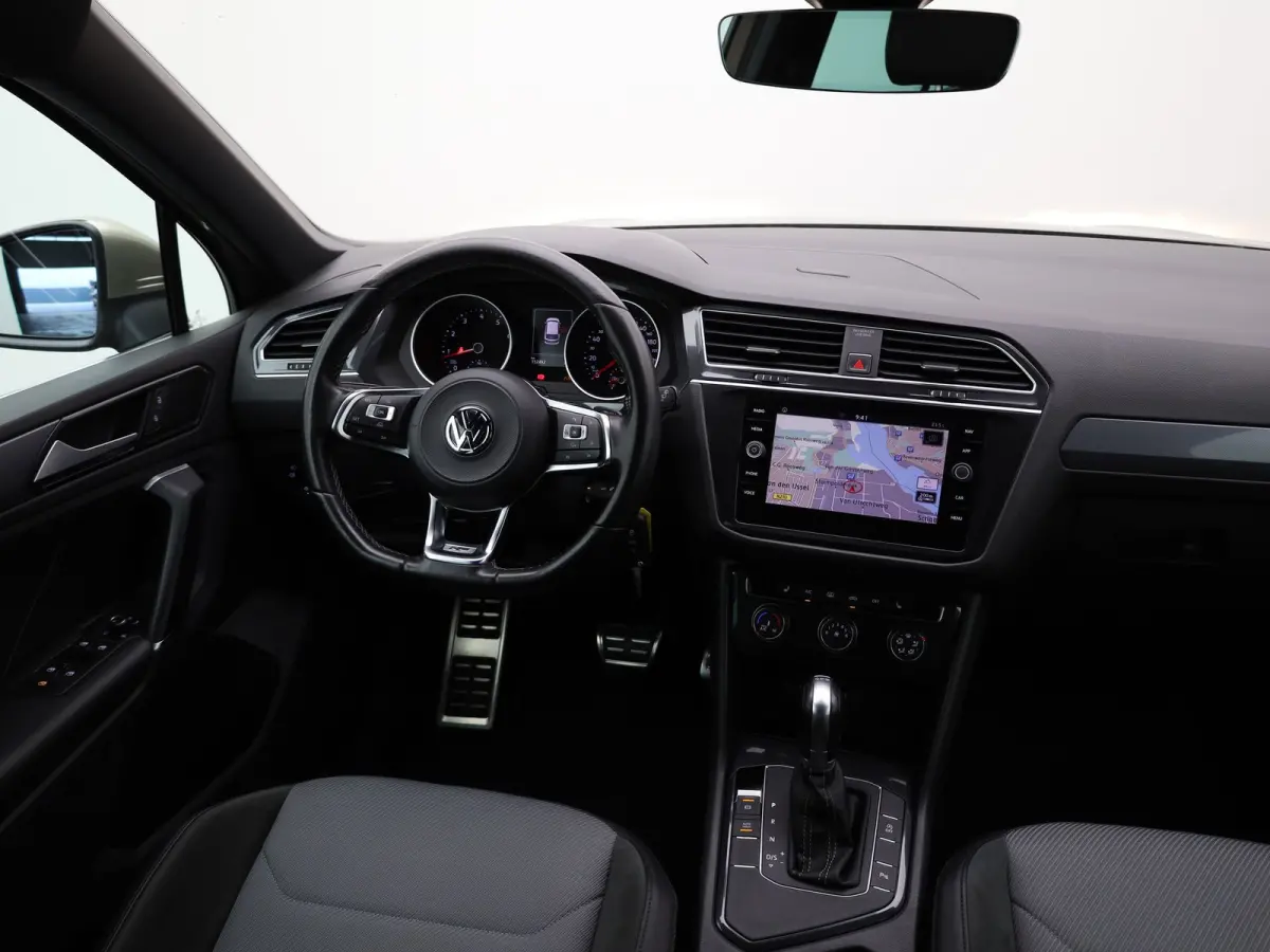 1.4 TSI ACT Highline Business R | 3x R-Line | Camera | Trekhaak | Prijs Rijklaar!!