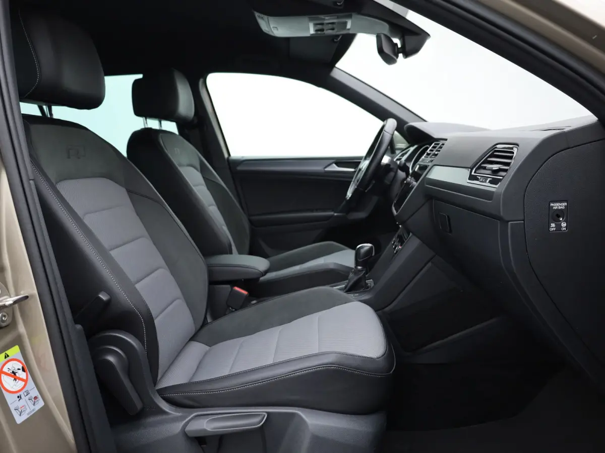 1.4 TSI ACT Highline Business R | 3x R-Line | Camera | Trekhaak | Prijs Rijklaar!!