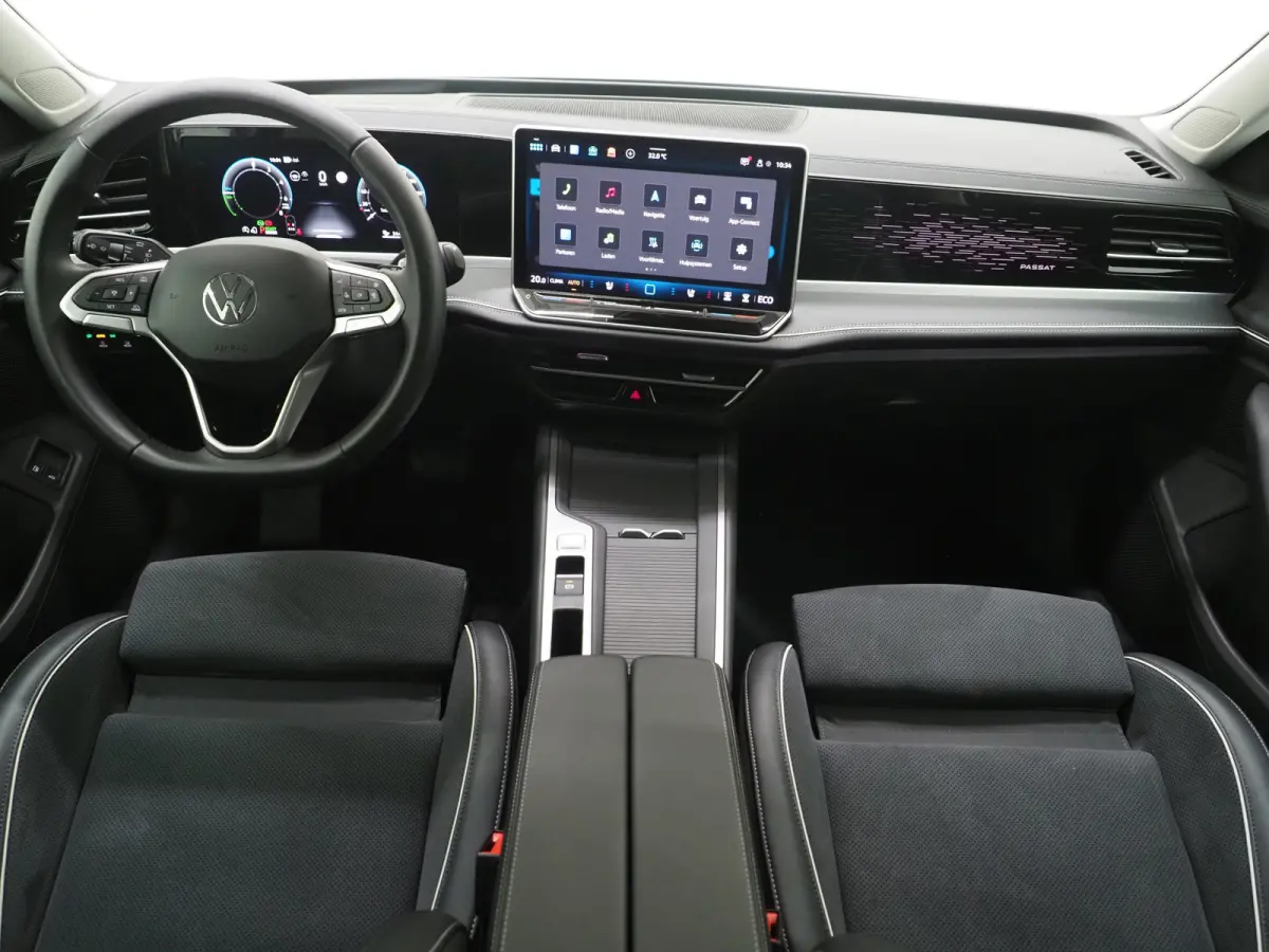 1.5 eHybrid 204PK | Leder/Alcantara | Trekhaak | Stoelventilatie | Massage | HUD | 360 | Memory