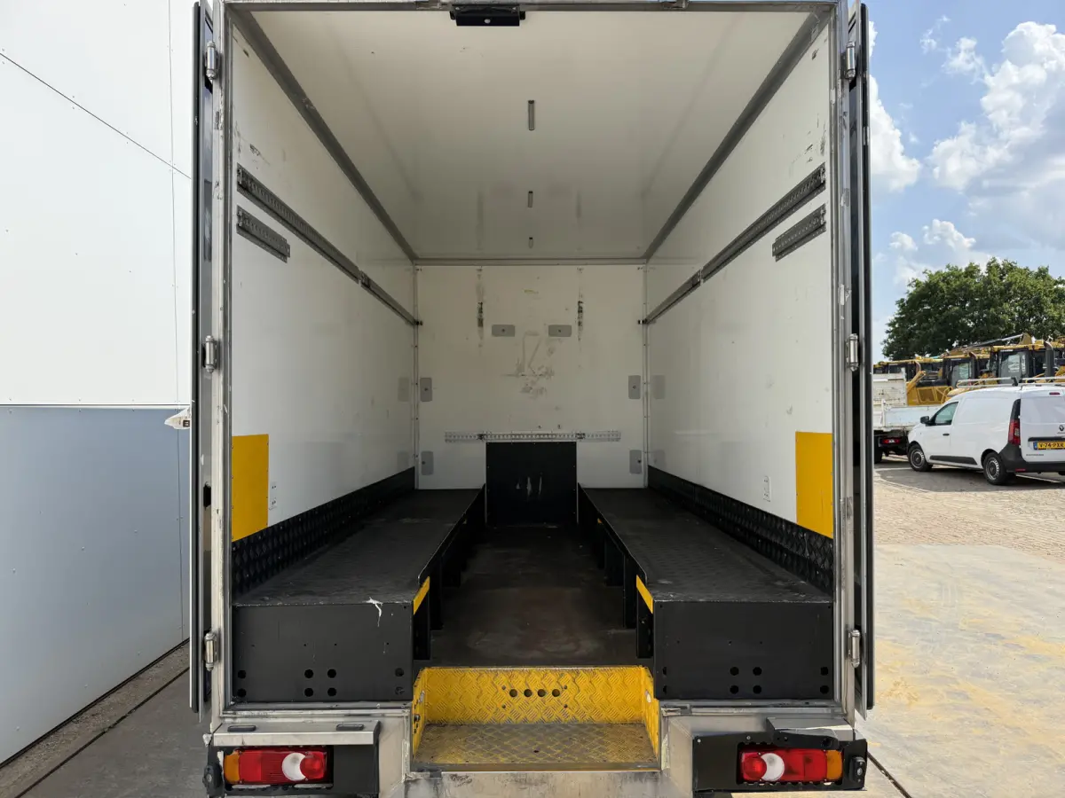 Plancher T35 2.3 DCI 150PK Lowliner Bakwagen Airco Cruise Control Camera Foodtruck Meubelbak Paardenwagen