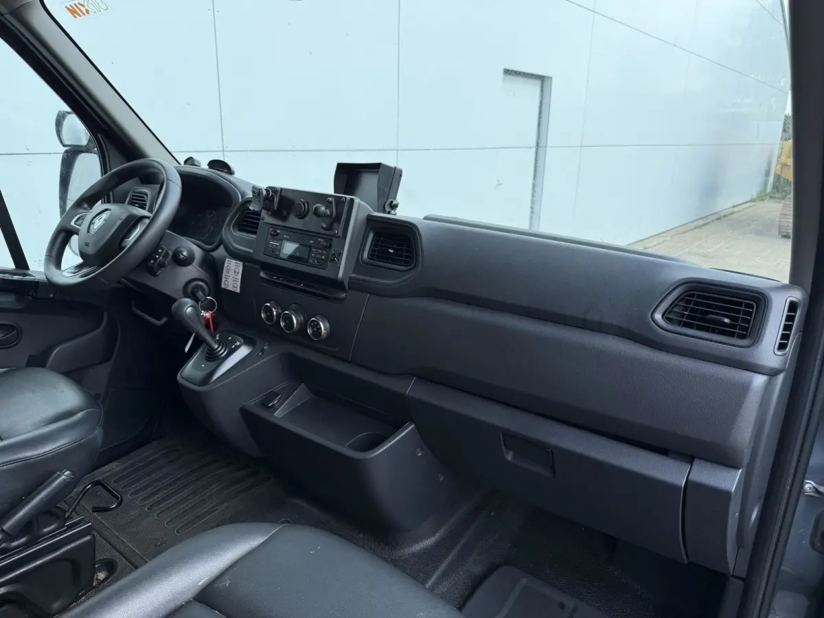 Plancher T35 2.3 DCI 150PK Lowliner Bakwagen Airco Cruise Control Camera Foodtruck Meubelbak Paardenwagen