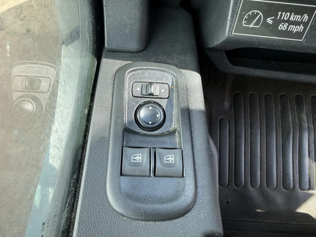 Plancher T35 2.3 DCI 150PK Lowliner Bakwagen Airco Cruise Control Camera Foodtruck Meubelbak Paardenwagen