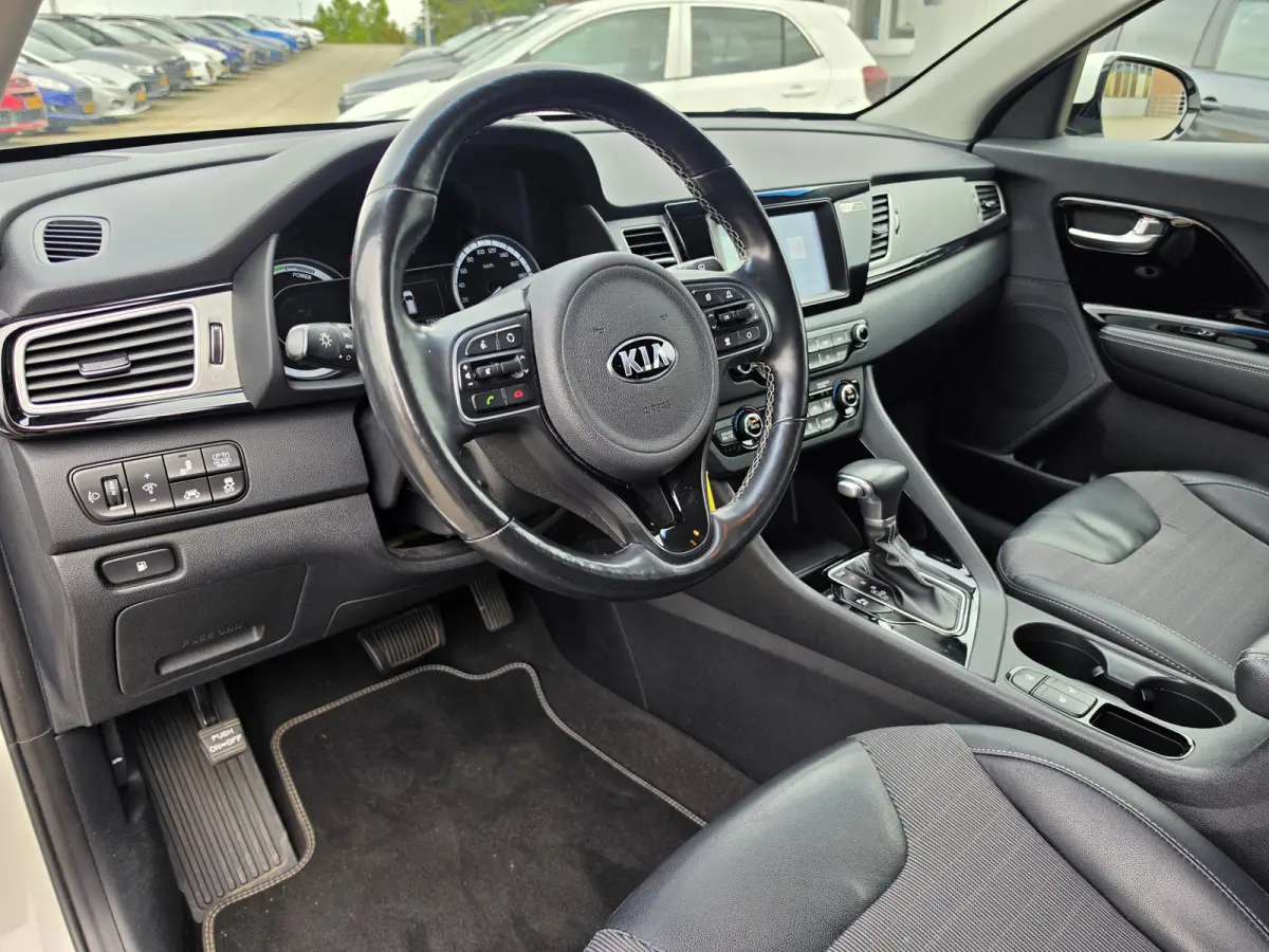 1.6 GDi Hybrid | Ad. cruise control | Navigatie | Half leder | Chroom afwerking | Stoelverwarming