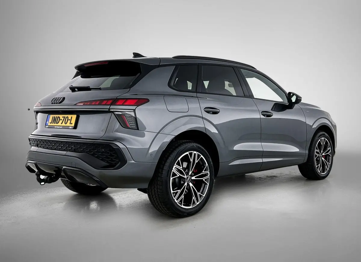 1.5 e-hybrid S edition 272 PK | Adaptive cruise control | Elektrische voorstoelen | Dodehoekdetectie | Verwarmbare voorstoelen | 360 graden camera | Head-up display | LED-koplampen | Privacy