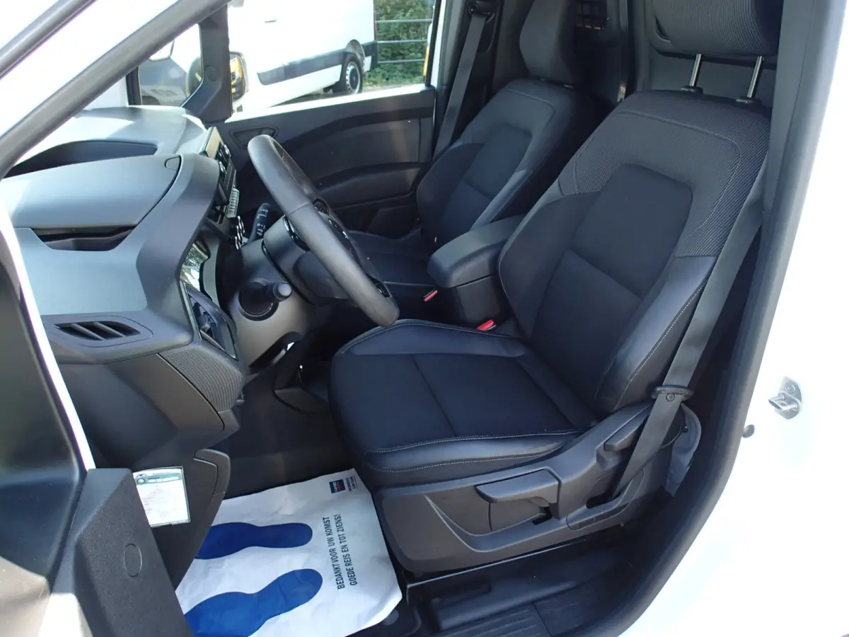 1.5 Blue dCi 75 Comfort L1 VOORZIEN VAN AIRCO+CRUISE+NIEUWE MOTOR !!