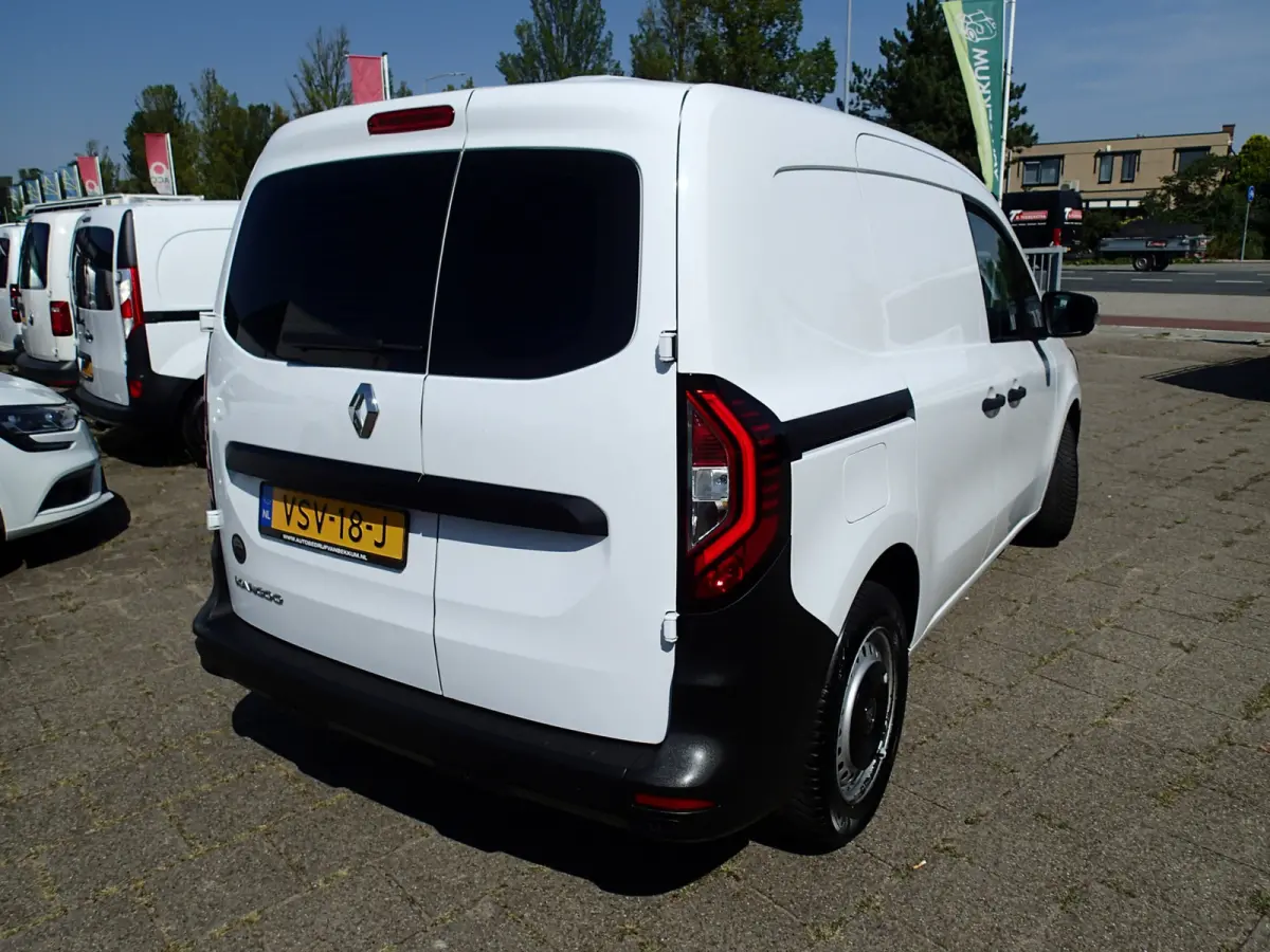 1.5 Blue dCi 75 Comfort L1 VOORZIEN VAN AIRCO+CRUISE+NIEUWE MOTOR !!