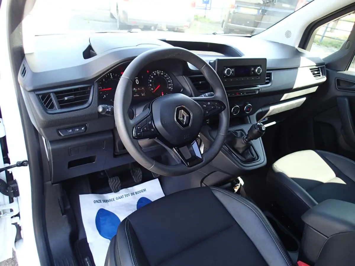 1.5 Blue dCi 75 Comfort L1 VOORZIEN VAN AIRCO+CRUISE+NIEUWE MOTOR !!