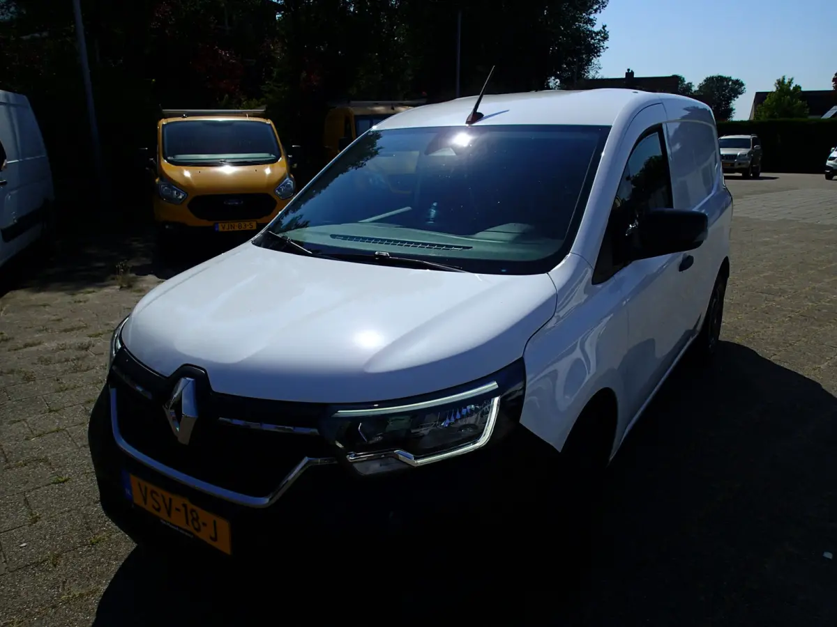 1.5 Blue dCi 75 Comfort L1 VOORZIEN VAN AIRCO+CRUISE+NIEUWE MOTOR !!