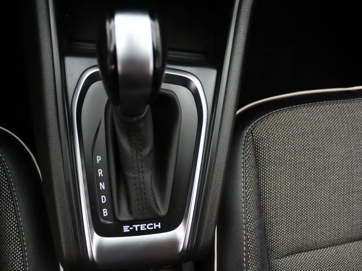 160pk E-Tech Plug-in Hybrid Intens Apple Carplay/Android Auto | Climate