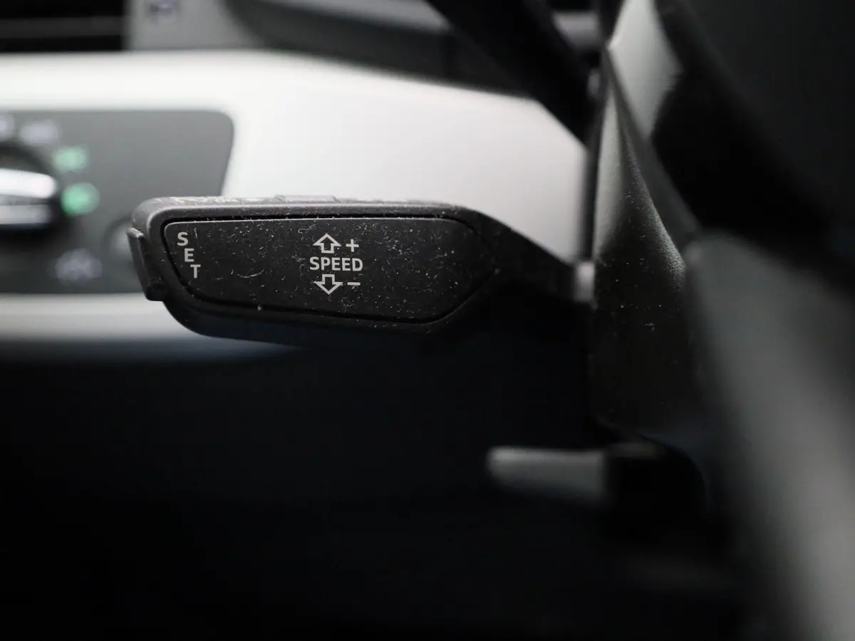 35 TFSI S edition | LEDER | CAMERA | DIGITAAL DASHBOARD | STOELVERWARMING | CLIMATE CONTROL | ELEK.KOFFERBAK | LMV | APPLE CARPLAY |