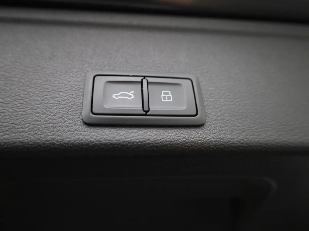 35 TFSI S edition | LEDER | CAMERA | DIGITAAL DASHBOARD | STOELVERWARMING | CLIMATE CONTROL | ELEK.KOFFERBAK | LMV | APPLE CARPLAY |