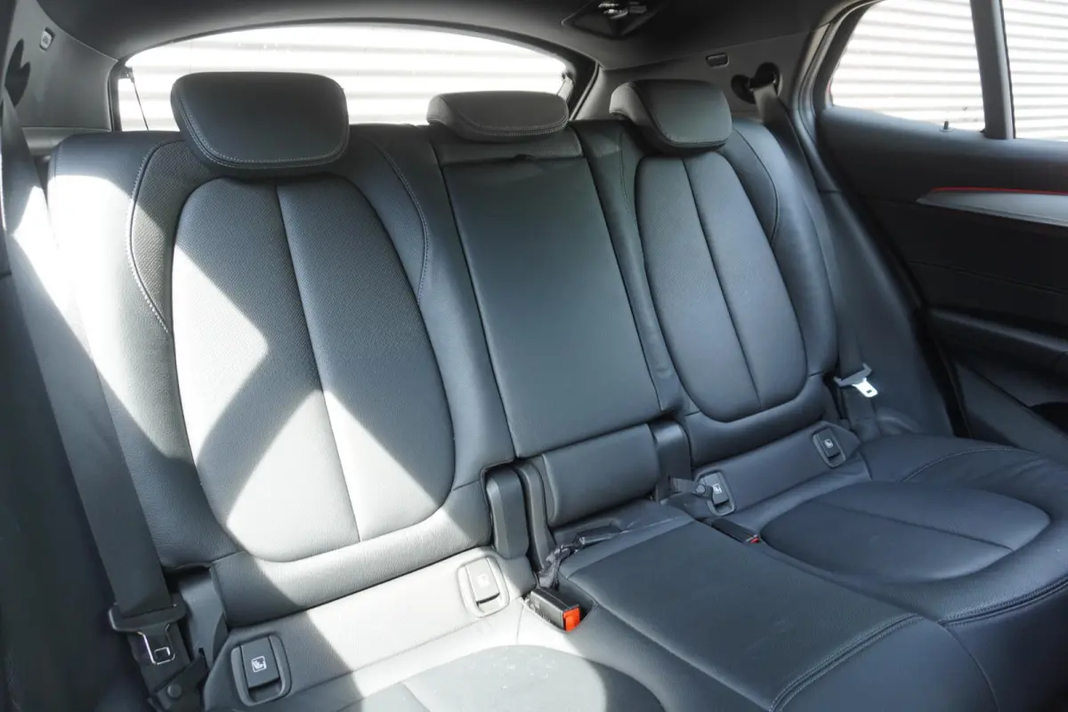 xDrive25e High Executive | M Sportpakket | Stuurwielrand verwarmd | BMW Head-Up Display | HiFi System | Achteruitrijcamera |