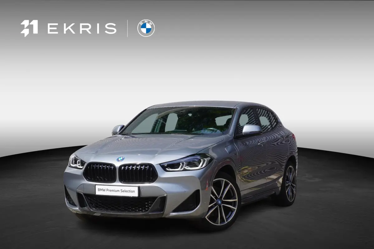 xDrive25e High Executive | M Sportpakket | Stuurwielrand verwarmd | BMW Head-Up Display | HiFi System | Achteruitrijcamera |