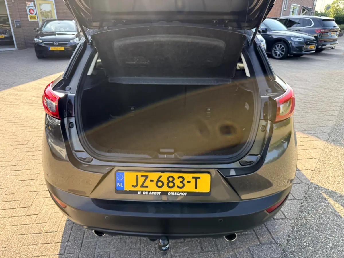 2.0 SkyActiv-G 120 SkyLease+ Navi, Stoelverwarming, Trekhaak