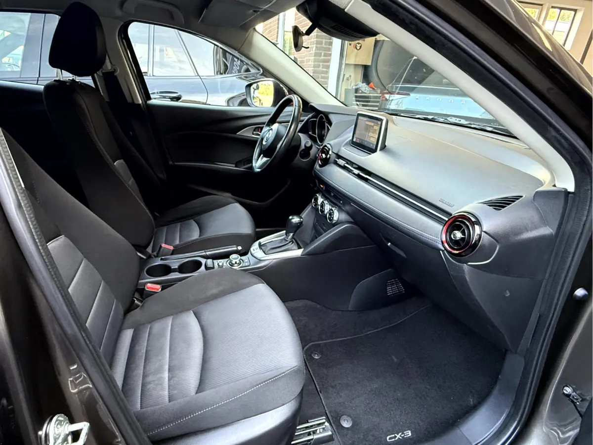 2.0 SkyActiv-G 120 SkyLease+ Navi, Stoelverwarming, Trekhaak