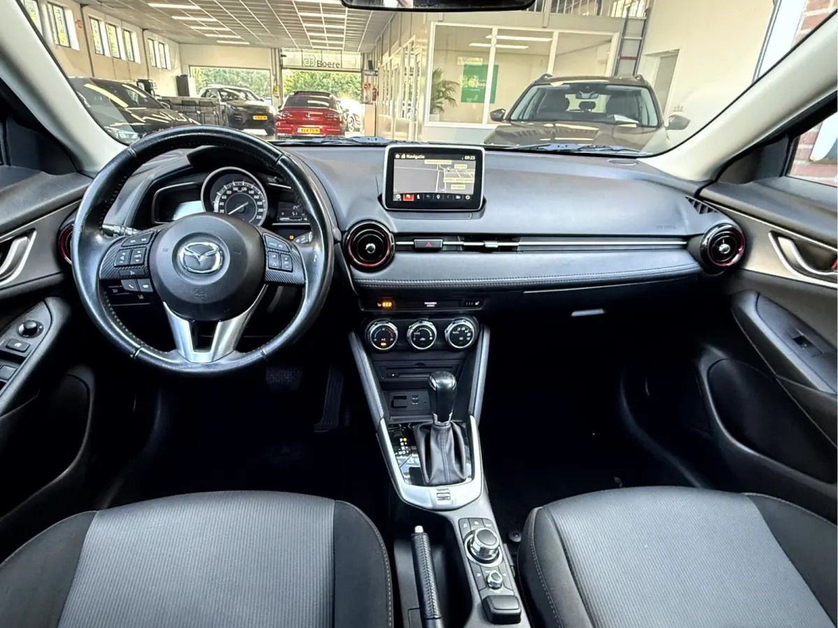 2.0 SkyActiv-G 120 SkyLease+ Navi, Stoelverwarming, Trekhaak