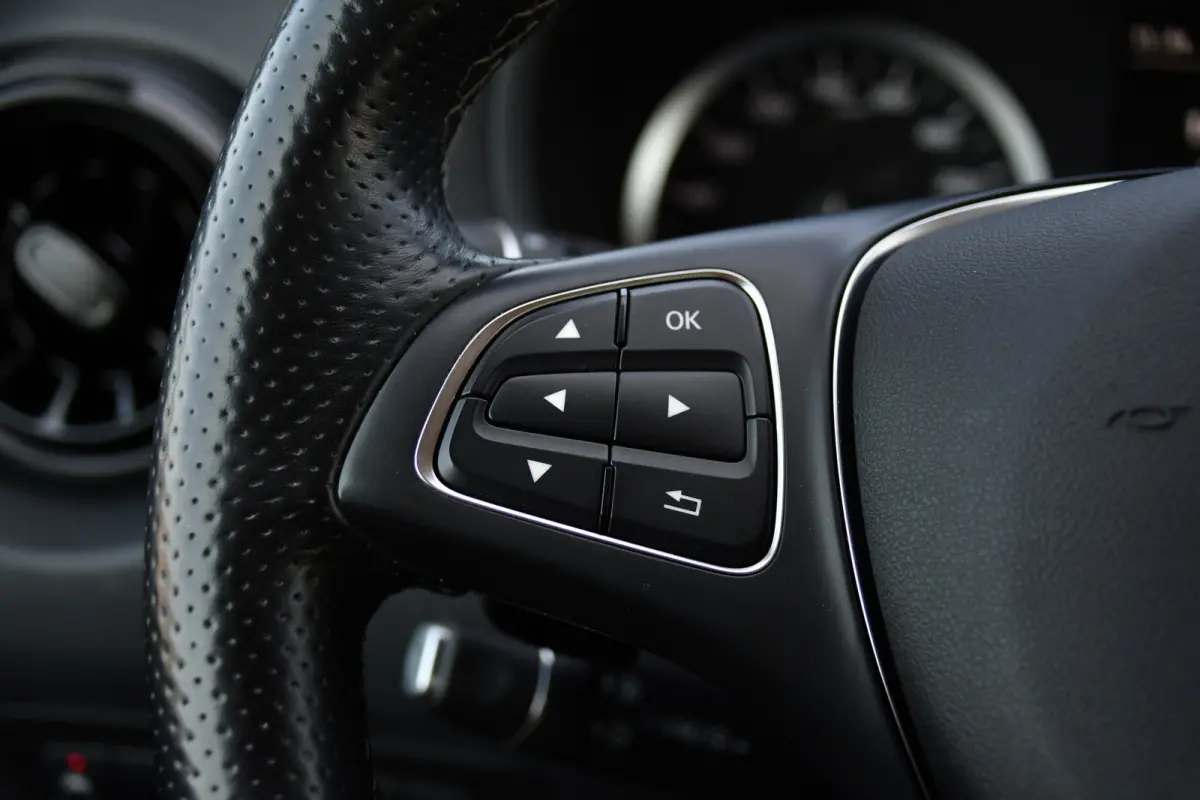 124 CDI L3 DC PB Edition Camera, Cruise, Carplay, Stoelverwarming, 237pk, Automaat, Multimedia, Trekhaak, Uniek!