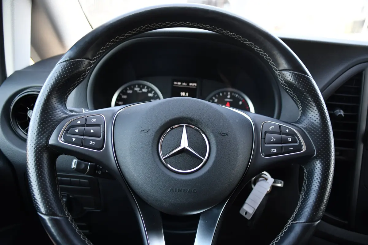 124 CDI L3 DC PB Edition Camera, Cruise, Carplay, Stoelverwarming, 237pk, Automaat, Multimedia, Trekhaak, Uniek!