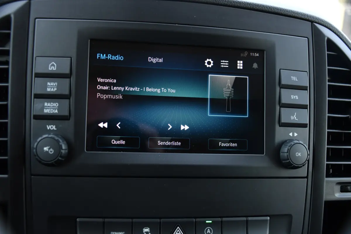 124 CDI L3 DC PB Edition Camera, Cruise, Carplay, Stoelverwarming, 237pk, Automaat, Multimedia, Trekhaak, Uniek!