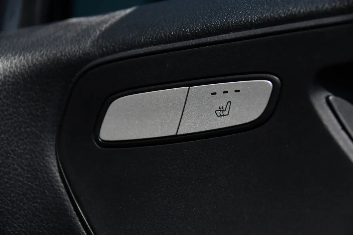 124 CDI L3 DC PB Edition Camera, Cruise, Carplay, Stoelverwarming, 237pk, Automaat, Multimedia, Trekhaak, Uniek!