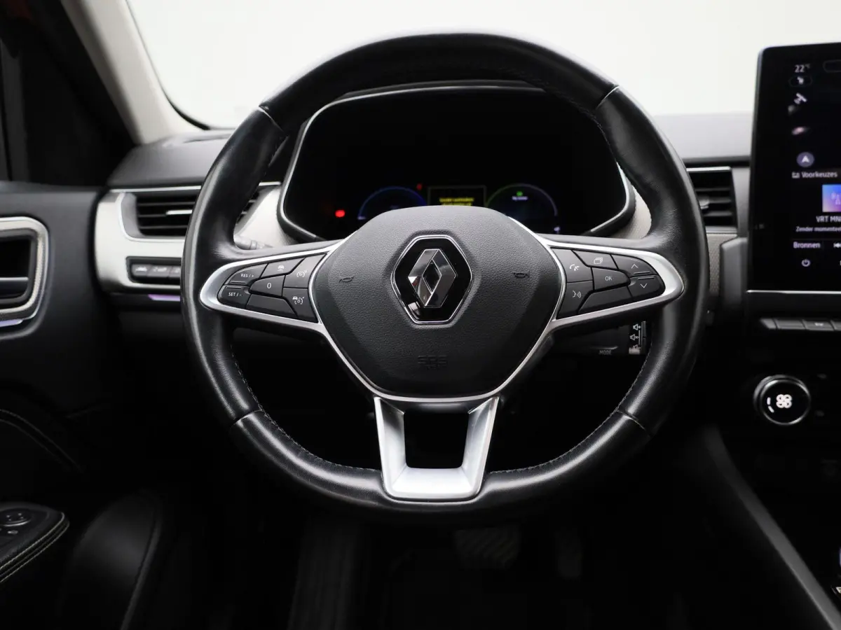 1.6 E-TECH HYBRID INTENS | CAMERA | CLIMATE CONTROL | SFEERVERLICHTING | KEYLESS | NAVIGATIE | LANE ASSIST |